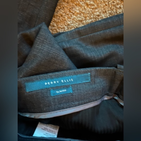 Van Heusen slim fit Mens suit - Picture 6 of 7